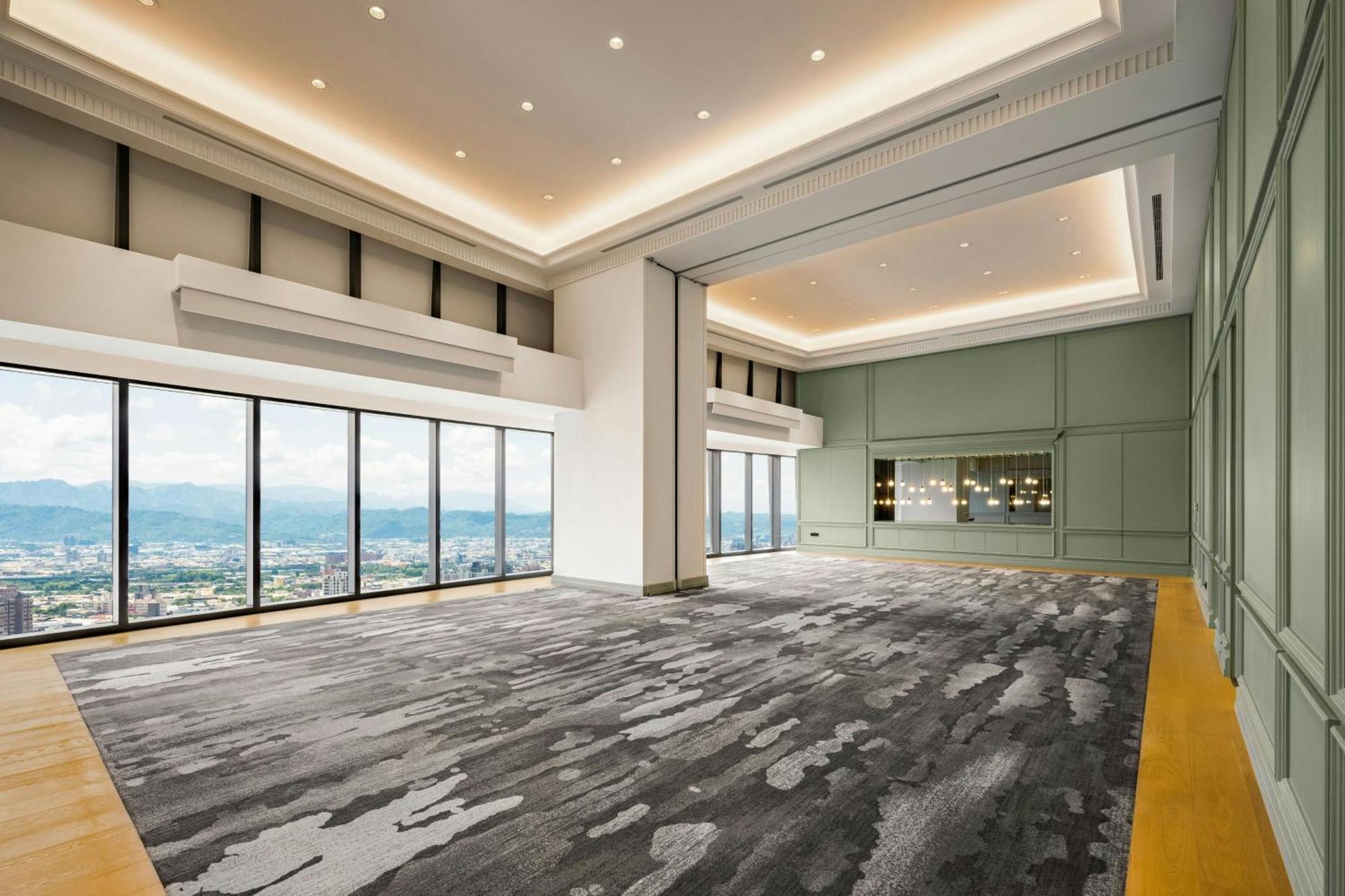 Le Meridien Taichung Buitenkant foto The 30th floor of the hotel