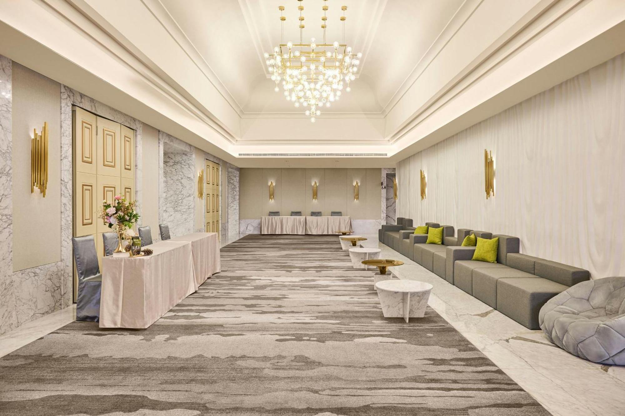 Le Meridien Taichung Buitenkant foto The Grand Ballroom Foyer